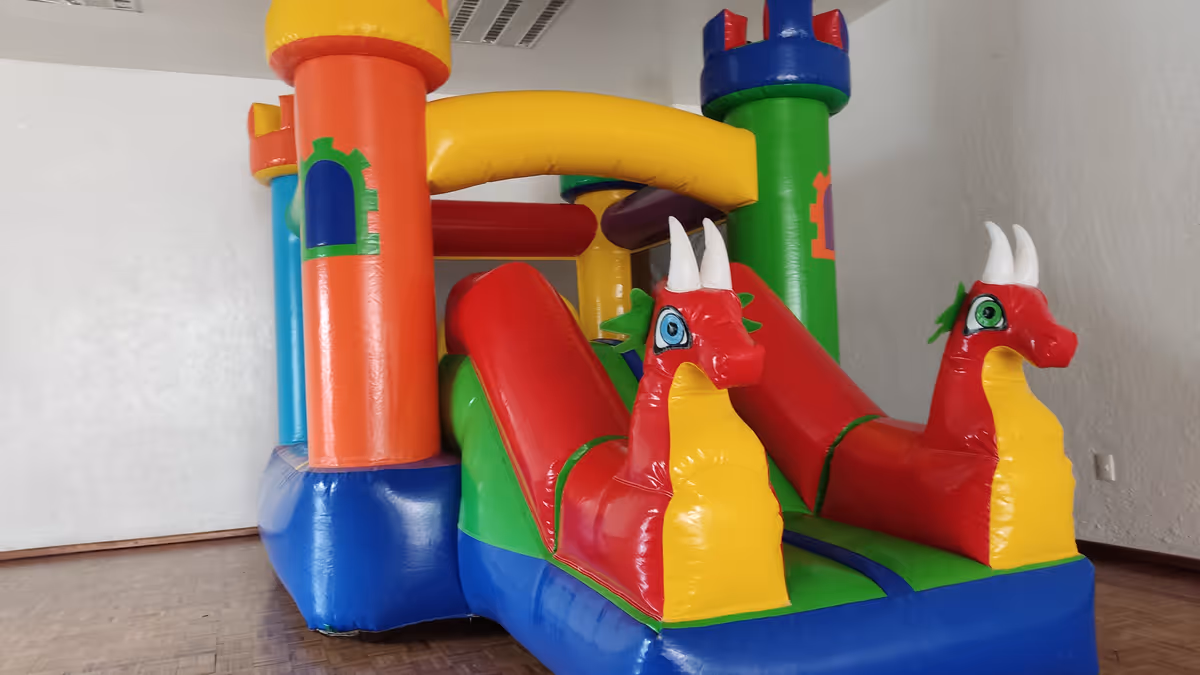 Modelos medianos BRINCOLINS — Dragones Rojos, Castillo Princesas, Mini Jungla y Gusanitos para fiestas infantiles CDMX